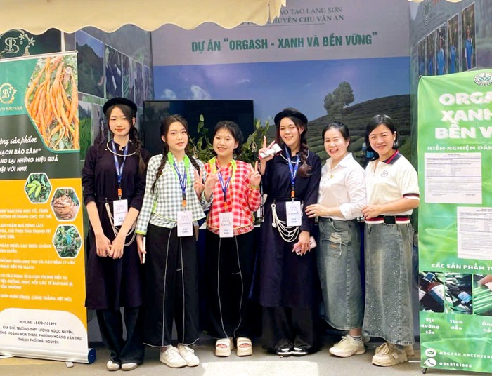 Biến lá chè già thành sản phẩm thân thiện với môi trường- Ảnh 3.