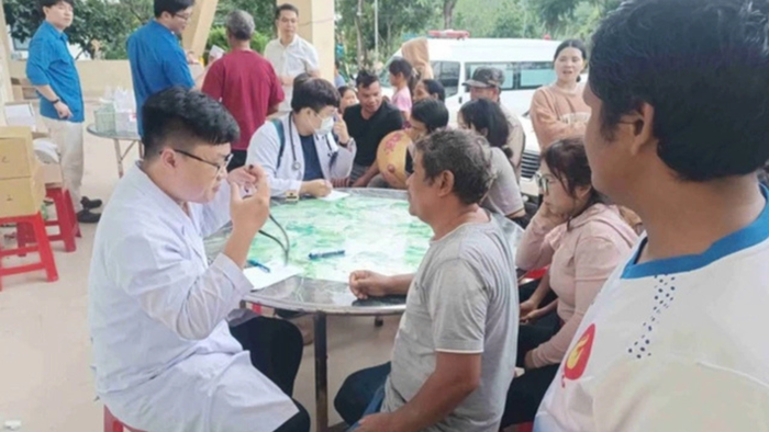 Hơn 100 y, bác sĩ từ Hải Phòng và TPHCM lên đường chi viện cho Đắk Lắk - Ảnh 2. Hơn 100 y, bác sĩ từ Hải Phòng và TPHCM lên đường chi viện cho Đắk Lắk - Ảnh 2.