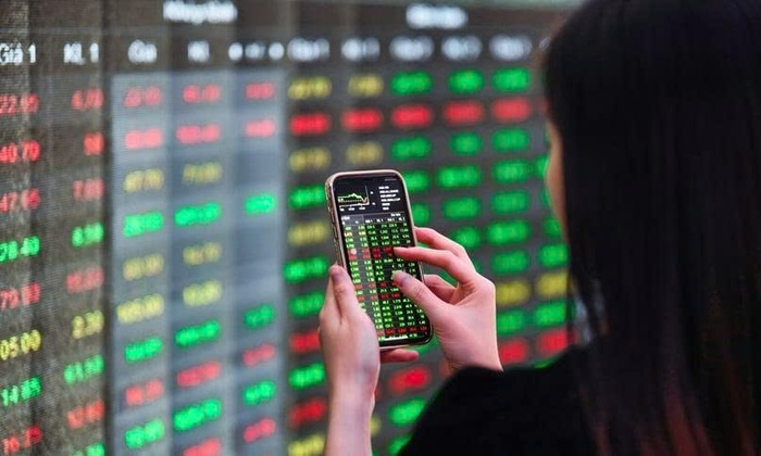 Loạt doanh nghiệp niêm yết giao dịch cổ phiếu và trái phiếu đáng chú ý ngày 25/11- Ảnh 1.