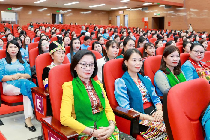 6 nhiệm vụ đối với phong trào phụ nữ Nghệ An nhiệm kỳ 2025 - 2030- Ảnh 5. 6 nhiệm vụ đối với phong trào phụ nữ Nghệ An nhiệm kỳ 2025 - 2030- Ảnh 5.