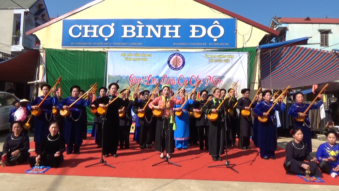 Đa phần các thành viên Câu lạc bộ bảo tồn dân ca Lạng Sơn là chị em phụ nữ