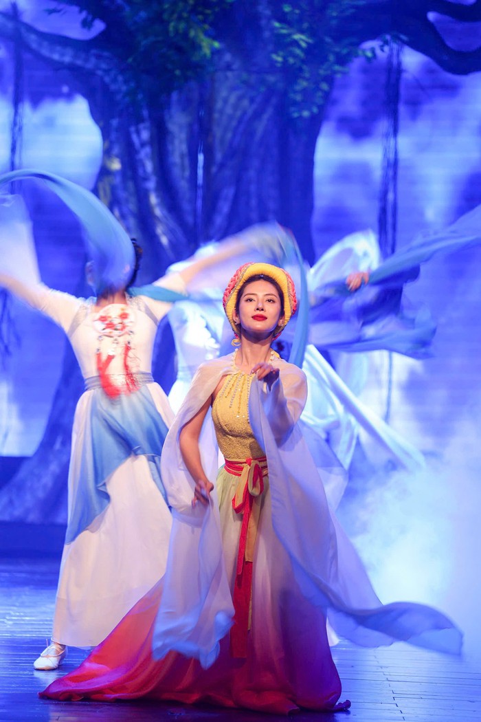 "Oai Trấn Tây Thành" - góc tiếp cận mới từ nghệ thuật Xẩm- Ảnh 1. "Oai Trấn Tây Thành" - góc tiếp cận mới từ nghệ thuật Xẩm- Ảnh 1.