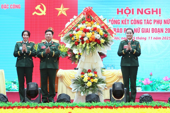 Hội phụ nữ Binh chủng Đặc công phát huy vai trò thúc đẩy sự tiến bộ của phụ nữ- Ảnh 1. Hội phụ nữ Binh chủng Đặc công phát huy vai trò thúc đẩy sự tiến bộ của phụ nữ- Ảnh 1.