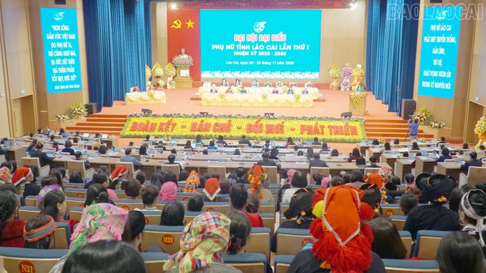 Các cấp Hội LHPN tỉnh Lào Cai cần lấy phụ nữ làm trung tâm, trở thành điểm tựa vững chắc- Ảnh 1.