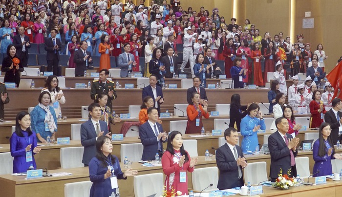 Các cấp Hội LHPN tỉnh Lào Cai cần lấy phụ nữ làm trung tâm, trở thành điểm tựa vững chắc- Ảnh 2.