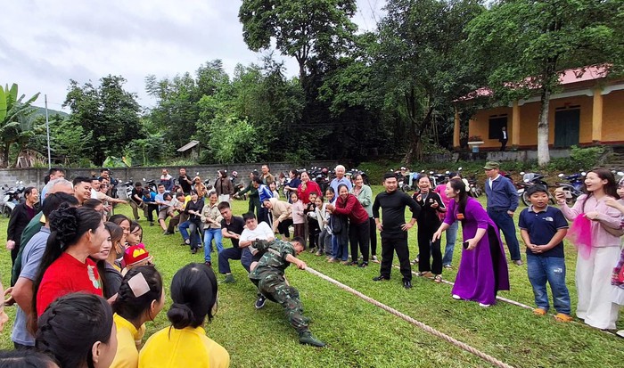 Phú Lương sôi nổi Ngày hội Đại đoàn kết toàn dân tộc kỷ niệm 95 năm MTTQ Việt Nam- Ảnh 6. Phú Lương sôi nổi Ngày hội Đại đoàn kết toàn dân tộc kỷ niệm 95 năm MTTQ Việt Nam- Ảnh 6.