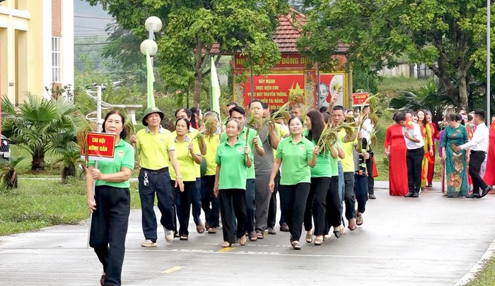 Phú Lương sôi nổi Ngày hội Đại đoàn kết toàn dân tộc kỷ niệm 95 năm MTTQ Việt Nam- Ảnh 5. Phú Lương sôi nổi Ngày hội Đại đoàn kết toàn dân tộc kỷ niệm 95 năm MTTQ Việt Nam- Ảnh 5.