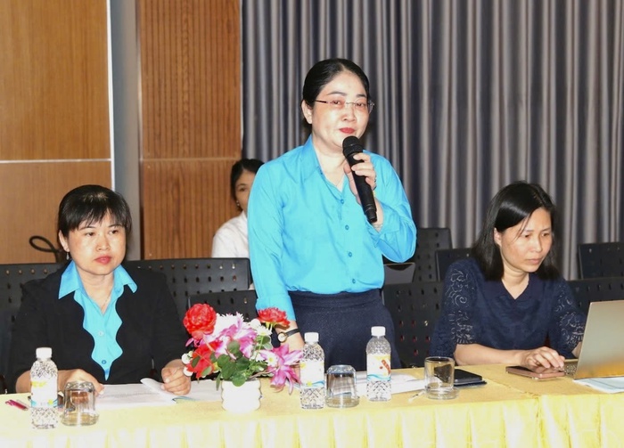 Cán bộ, đoàn viên công đoàn góp ý Văn kiện Đại hội XIV của Đảng- Ảnh 2.