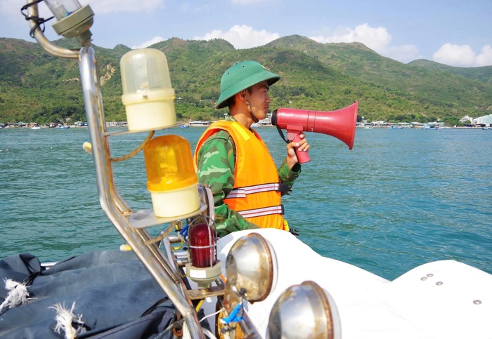 Bộ đội Biên phòng Khánh Hoà kích hoạt toàn lực ứng phó bão số 13 - Ảnh 1. Bộ đội Biên phòng Khánh Hoà kích hoạt toàn lực ứng phó bão số 13 - Ảnh 1.