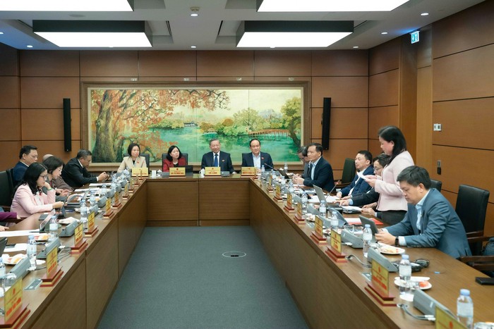 Đại biểu Quốc hội: Học phí tăng nhưng chất lượng học tăng chưa tương xứng- Ảnh 1.