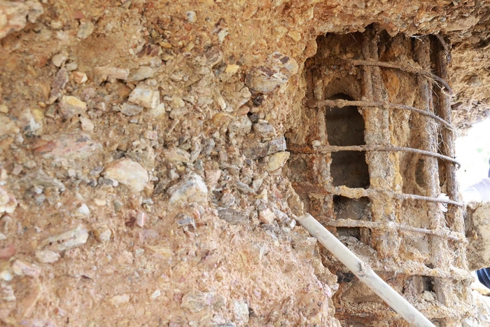 Cầu Sông Lô gặp sự cố, trụ móng lộ thép rỉ: Khởi tố vụ án hình sự- Ảnh 1. Cầu Sông Lô gặp sự cố, trụ móng lộ thép rỉ: Khởi tố vụ án hình sự- Ảnh 1.