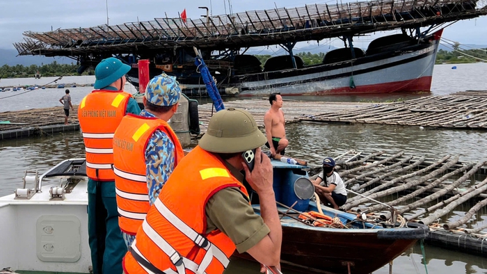 Đà Nẵng: Huy động hàng trăm chiến sỹ Biên phòng và phương tiện ứng phó bão số 13- Ảnh 8.