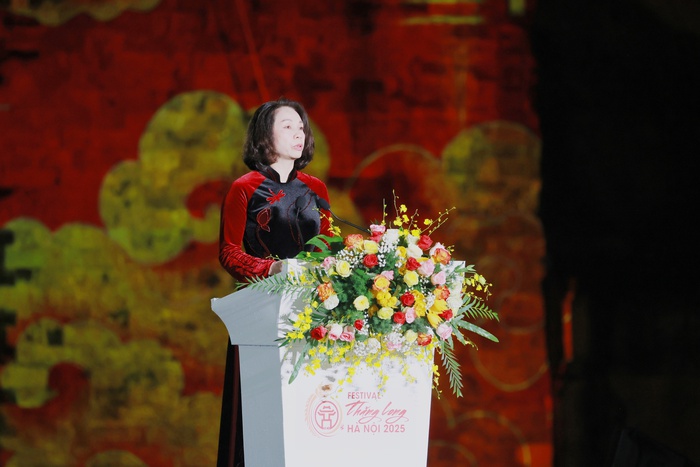 Rực rỡ đêm khai mạc Festival Thăng Long - Hà Nội 2025- Ảnh 1. Rực rỡ đêm khai mạc Festival Thăng Long - Hà Nội 2025- Ảnh 1.