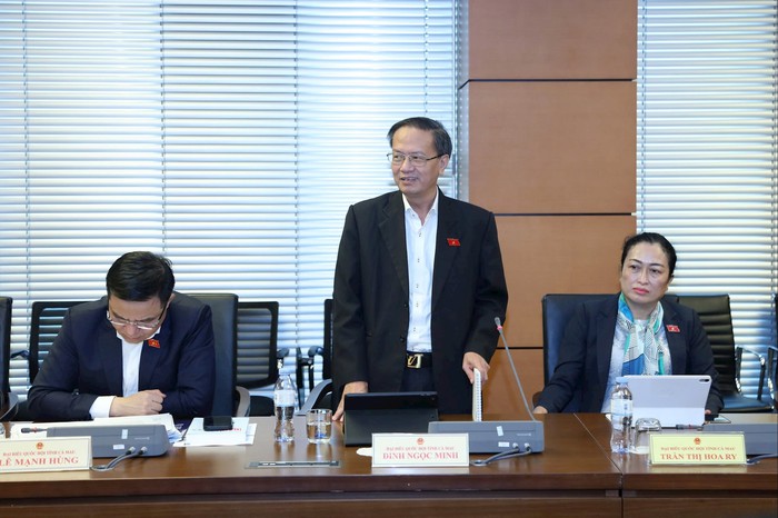 Đề xuất bổ sung quy định về quy hoạch không gian xanh và thích ứng biến đổi khí hậu - Ảnh 2. Đề xuất bổ sung quy định về quy hoạch không gian xanh và thích ứng biến đổi khí hậu - Ảnh 2.