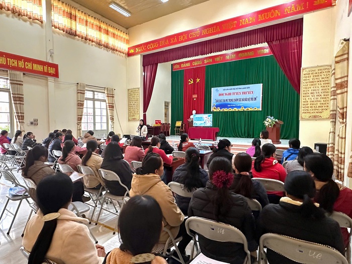 Lan tỏa kỹ năng làm cha mẹ, xây dựng gia đình hạnh phúc, an toàn ở Lạng Sơn- Ảnh 1.