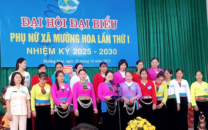 Vai trò của thông tin trong hành trình phát triển của phụ nữ Mường Hoa- Ảnh 5. Vai trò của thông tin trong hành trình phát triển của phụ nữ Mường Hoa- Ảnh 5.