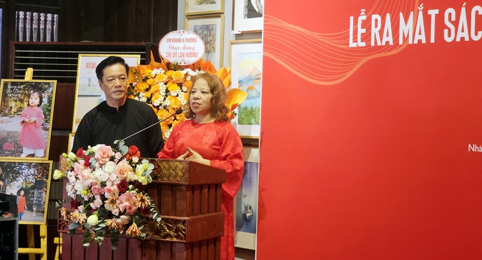 "Huyền thoại áo dài Việt Nam": Chân dung 50 người phụ nữ Việt Nam- Ảnh 1.