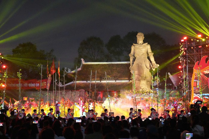 Lễ hội Gò Đống Đa 2025: Kể câu chuyện lịch sử theo cách hiện đại, mới mẻ- Ảnh 1. Lễ hội Gò Đống Đa 2025: Kể câu chuyện lịch sử theo cách hiện đại, mới mẻ- Ảnh 1.