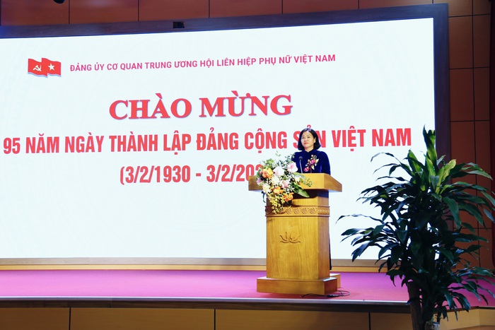 Đảng ủy Cơ quan TƯ Hội LHPN Việt Nam chào mừng 95 năm Ngày thành lập Đảng - Ảnh 1.