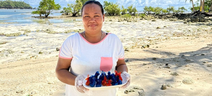 Phụ nữ trên đảo Siargao (Philippines)