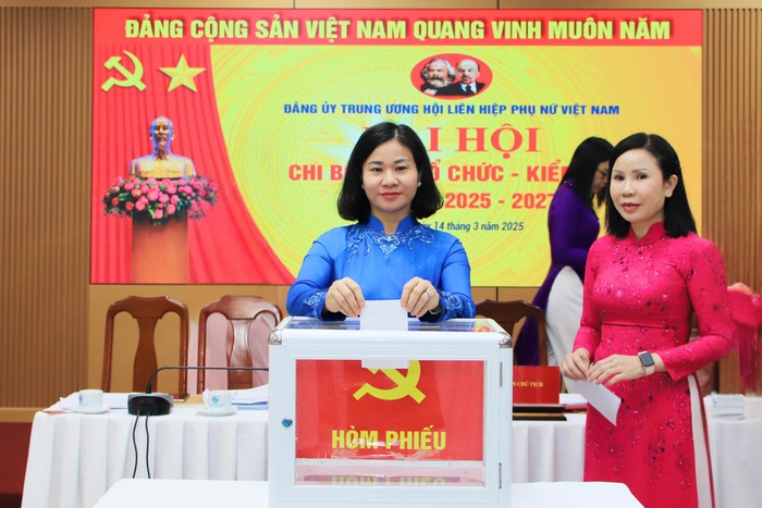 Đảng bộ TƯ Hội LHPN Việt Nam: Chi bộ Ban Tổ chức - Kiểm tra tổ chức thành công đại hội nhiệm kỳ 2025 - 2027- Ảnh 3.