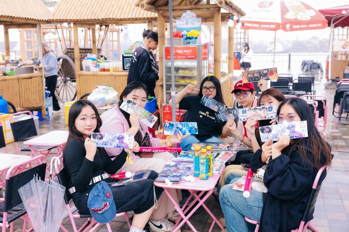 Trước giờ G Road to 8Wonder: Fan đổ về Hải Phòng; Quang Hùng MasterD, Rhyder khoe visual “sắc lẹm” trên sân khấu tổng duyệt- Ảnh 5. Trước giờ G Road to 8Wonder: Fan đổ về Hải Phòng; Quang Hùng MasterD, Rhyder khoe visual “sắc lẹm” trên sân khấu tổng duyệt- Ảnh 5.