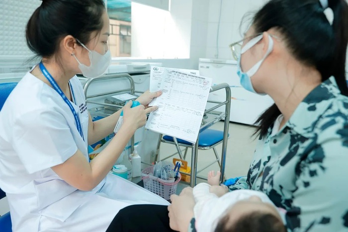 Bảo vệ sự sống còn của phụ nữ mang thai và trẻ sơ sinh- Ảnh 1. Bảo vệ sự sống còn của phụ nữ mang thai và trẻ sơ sinh- Ảnh 1.