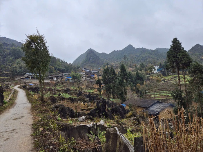 Hà Giang: Niềm hạnh phúc của người dân biên giới khi được xoá nhà tạm, nhà dột nát - Ảnh 1.