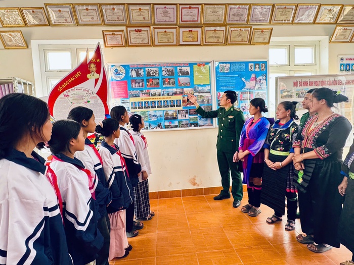 Bộ đội biên phòng Na Cô Sa “Đồng hành cùng phụ nữ biên cương” - Ảnh 1. Bộ đội biên phòng Na Cô Sa “Đồng hành cùng phụ nữ biên cương” - Ảnh 1.