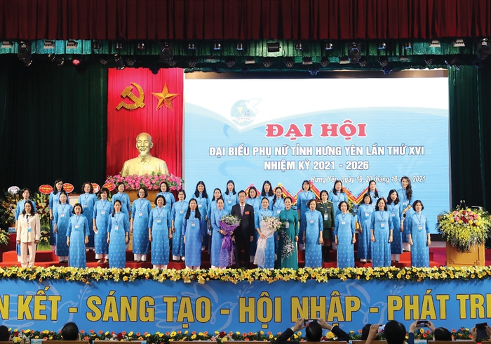 Hội LHPN Hải Dương - Hưng Yên: Thắm tình chị em đoàn kết cùng phát triển - Ảnh 1. Hội LHPN Hải Dương - Hưng Yên: Thắm tình chị em đoàn kết cùng phát triển - Ảnh 1.