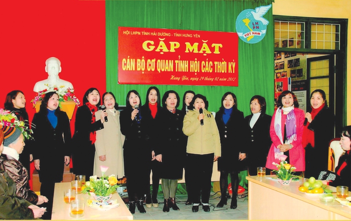 Hội LHPN Hải Dương - Hưng Yên: Thắm tình chị em đoàn kết cùng phát triển - Ảnh 3. Hội LHPN Hải Dương - Hưng Yên: Thắm tình chị em đoàn kết cùng phát triển - Ảnh 3.