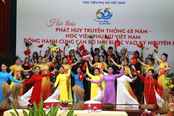 Học viện Phụ nữ Việt Nam đồng hành cùng cán bộ Hội bước vào kỷ nguyên mới- Ảnh 1.