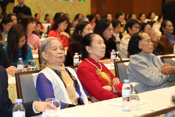 Khẳng định vai trò của phụ nữ Việt Nam trên mọi lĩnh vực của đời sống xã hội- Ảnh 4. Khẳng định vai trò của phụ nữ Việt Nam trên mọi lĩnh vực của đời sống xã hội- Ảnh 4.