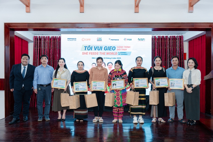 Giúp phụ nữ Tây Nguyên xây dựng kỹ năng và tự tin làm nông nghiệp bền vững, cải thiện sinh kế- Ảnh 4. Giúp phụ nữ Tây Nguyên xây dựng kỹ năng và tự tin làm nông nghiệp bền vững, cải thiện sinh kế- Ảnh 4.