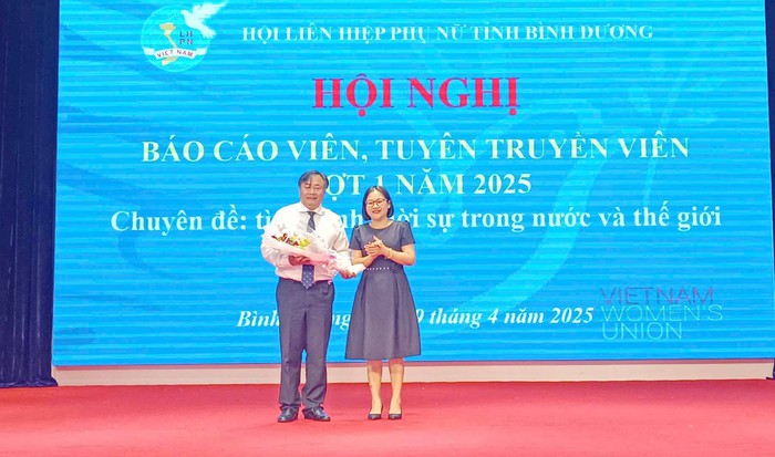 67 tập thể và cá nhân được trao giải cuộc thi “Phụ nữ Bình Dương một lòng trung với Đảng”- Ảnh 2.