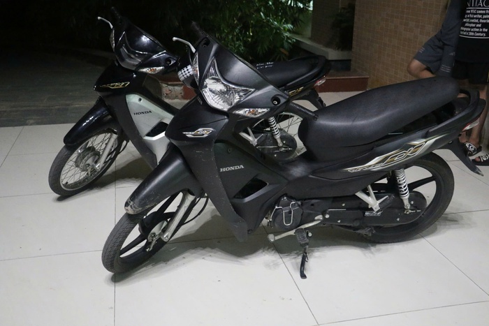 Bắt giữ nhóm trộm Bắt giữ nhóm trộm