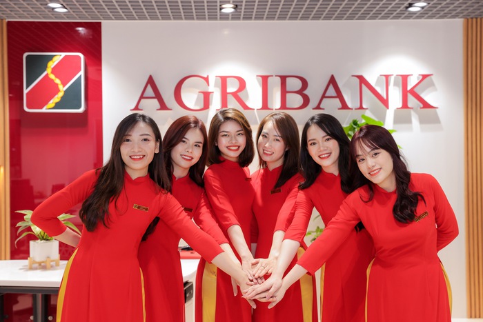 Sáng ngời phẩm chất nữ cán bộ Agribank trong giai đoạn phát triển mới - Ảnh 4. Sáng ngời phẩm chất nữ cán bộ Agribank trong giai đoạn phát triển mới - Ảnh 4.