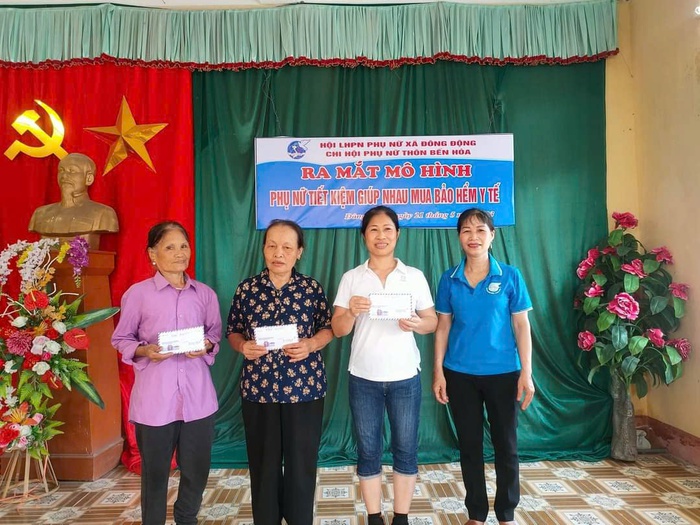 Giúp hội viên giảm nghèo từ “Tổ, nhóm phụ nữ tiết kiệm giúp nhau mua bảo hiểm y tế”- Ảnh 1. Giúp hội viên giảm nghèo từ “Tổ, nhóm phụ nữ tiết kiệm giúp nhau mua bảo hiểm y tế”- Ảnh 1.