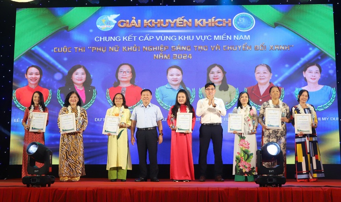 Bà giáo về hưu và hành trình khởi nghiệp- Ảnh 1. Bà giáo về hưu và hành trình khởi nghiệp- Ảnh 1.