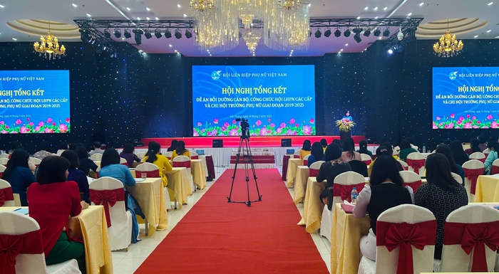 Cần tiếp tục tăng cường công tác đào tạo, bồi dưỡng cán bộ Hội các cấp đáp ứng yêu cầu tình hình mới- Ảnh 4. Cần tiếp tục tăng cường công tác đào tạo, bồi dưỡng cán bộ Hội các cấp đáp ứng yêu cầu tình hình mới- Ảnh 4.