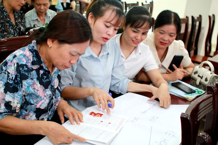 Hà Nội: Tư vấn quản lý tài chính gia đình cho hội viên phụ nữ- Ảnh 1. Hà Nội: Tư vấn quản lý tài chính gia đình cho hội viên phụ nữ- Ảnh 1.