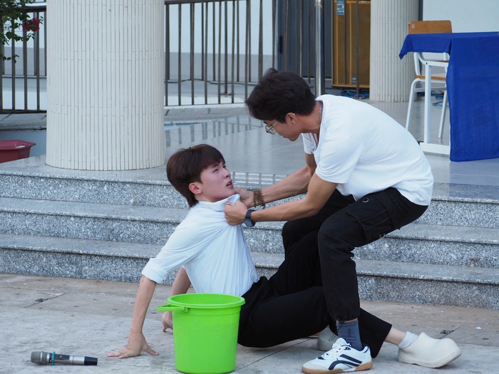 Học sinh hào hứng với Phiên tòa giả định tuyên truyền về Phòng chống bạo lực học đường- Ảnh 3. Học sinh hào hứng với Phiên tòa giả định tuyên truyền về Phòng chống bạo lực học đường- Ảnh 3.
