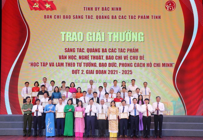 Bắc Ninh: Lan tỏa sâu rộng việc học tập và làm theo tư tưởng, đạo đức, phong cách Hồ Chí Minh- Ảnh 2. Bắc Ninh: Lan tỏa sâu rộng việc học tập và làm theo tư tưởng, đạo đức, phong cách Hồ Chí Minh- Ảnh 2.