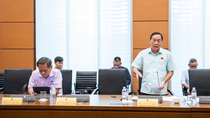 Không đồng tình bỏ tử hình với tội làm thuốc gia vì "sản xuất thuốc giả không khác gì giết người"- Ảnh 1. Không đồng tình bỏ tử hình với tội làm thuốc gia vì "sản xuất thuốc giả không khác gì giết người"- Ảnh 1.