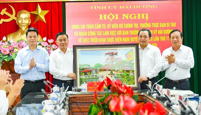 Hải Dương quyết liệt tinh gọn bộ máy, chuẩn bị hợp nhất với Hải Phòng- Ảnh 2. Hải Dương quyết liệt tinh gọn bộ máy, chuẩn bị hợp nhất với Hải Phòng- Ảnh 2.