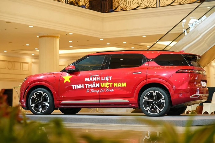 VinFast phát động chiến dịch 'Mãnh liệt Tinh thần Việt Nam - Vì tương lai xanh' lần 3- Ảnh 1. VinFast phát động chiến dịch 'Mãnh liệt Tinh thần Việt Nam - Vì tương lai xanh' lần 3- Ảnh 1.