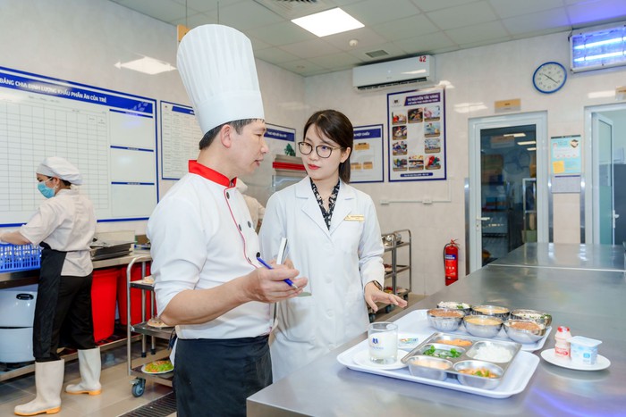 Vinschool và Vinmec ký thỏa thuận hợp tác toàn diện, nâng chuẩn chăm sóc sức khỏe mầm non cho hơn 15.000 học sinh- Ảnh 2. Vinschool và Vinmec ký thỏa thuận hợp tác toàn diện, nâng chuẩn chăm sóc sức khỏe mầm non cho hơn 15.000 học sinh- Ảnh 2.