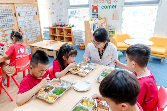 Vinschool và Vinmec ký thỏa thuận hợp tác toàn diện, nâng chuẩn chăm sóc sức khỏe mầm non cho hơn 15.000 học sinh- Ảnh 4. Vinschool và Vinmec ký thỏa thuận hợp tác toàn diện, nâng chuẩn chăm sóc sức khỏe mầm non cho hơn 15.000 học sinh- Ảnh 4.