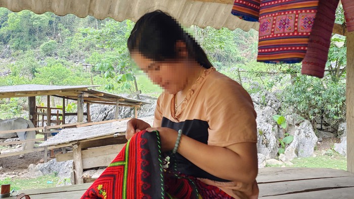 Phổ biến kiến thức an toàn khi sinh nở, kéo phụ nữ khỏi cảnh "cúng bái tại nhà"- Ảnh 1. Phổ biến kiến thức an toàn khi sinh nở, kéo phụ nữ khỏi cảnh "cúng bái tại nhà"- Ảnh 1.