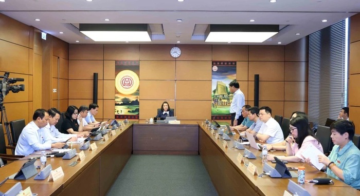Đại biểu lo ngại còn lãng phí trong liên hoan ăn uống, cần đẩy mạnh tiết kiệm- Ảnh 1. Đại biểu lo ngại còn lãng phí trong liên hoan ăn uống, cần đẩy mạnh tiết kiệm- Ảnh 1.